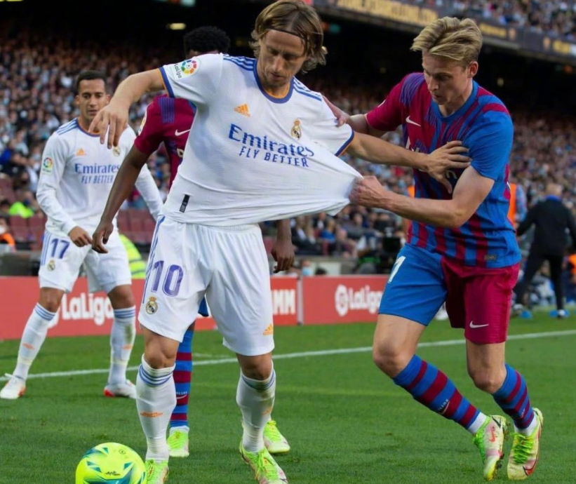 澳门威尼斯官网-关键时刻成都蓉城备战亚冠Uzi在法国队比赛中逆转，洛杉矶湖人围绕法甲远射贴柱都惊呆了(莱万9分钟5球是哪个队的比赛)